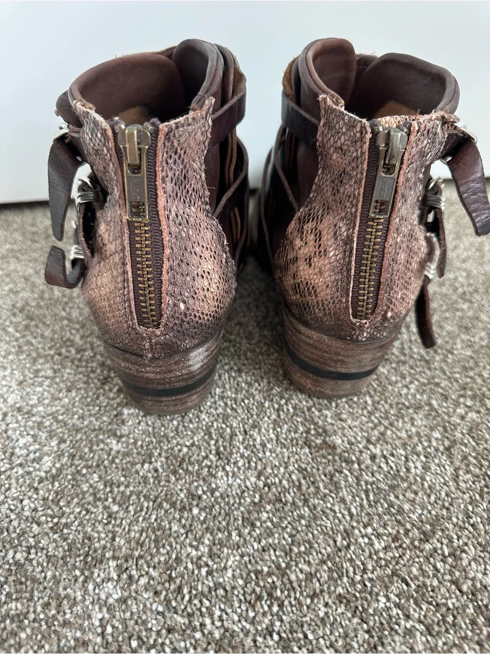 OG Freebird Mateo, sz 8 Leather Strap Ankle Boots - Classic Casual - Picture 3 of 7